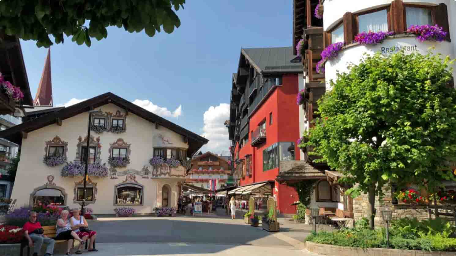 Seefeld in Tirol centrum en bergen